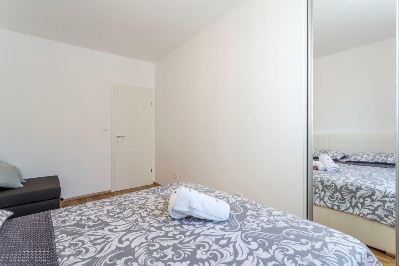 Apartment Luka Split Eksteriør bilde